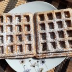 Вафлі з вином і корицею