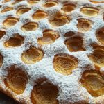 Свинина запечена з песто і фісташками